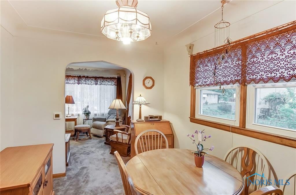 515 Waybridge Road Toledo, OH 43612 - Photo 8 of 26 Gallery Image 8
