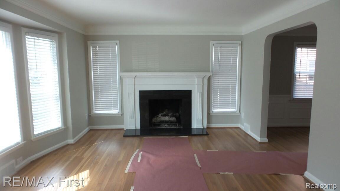 1660 Littlestone Road Grosse Pointe, MI 48236 - Photo 11 of 29 20210406_115948_resized.jpg
