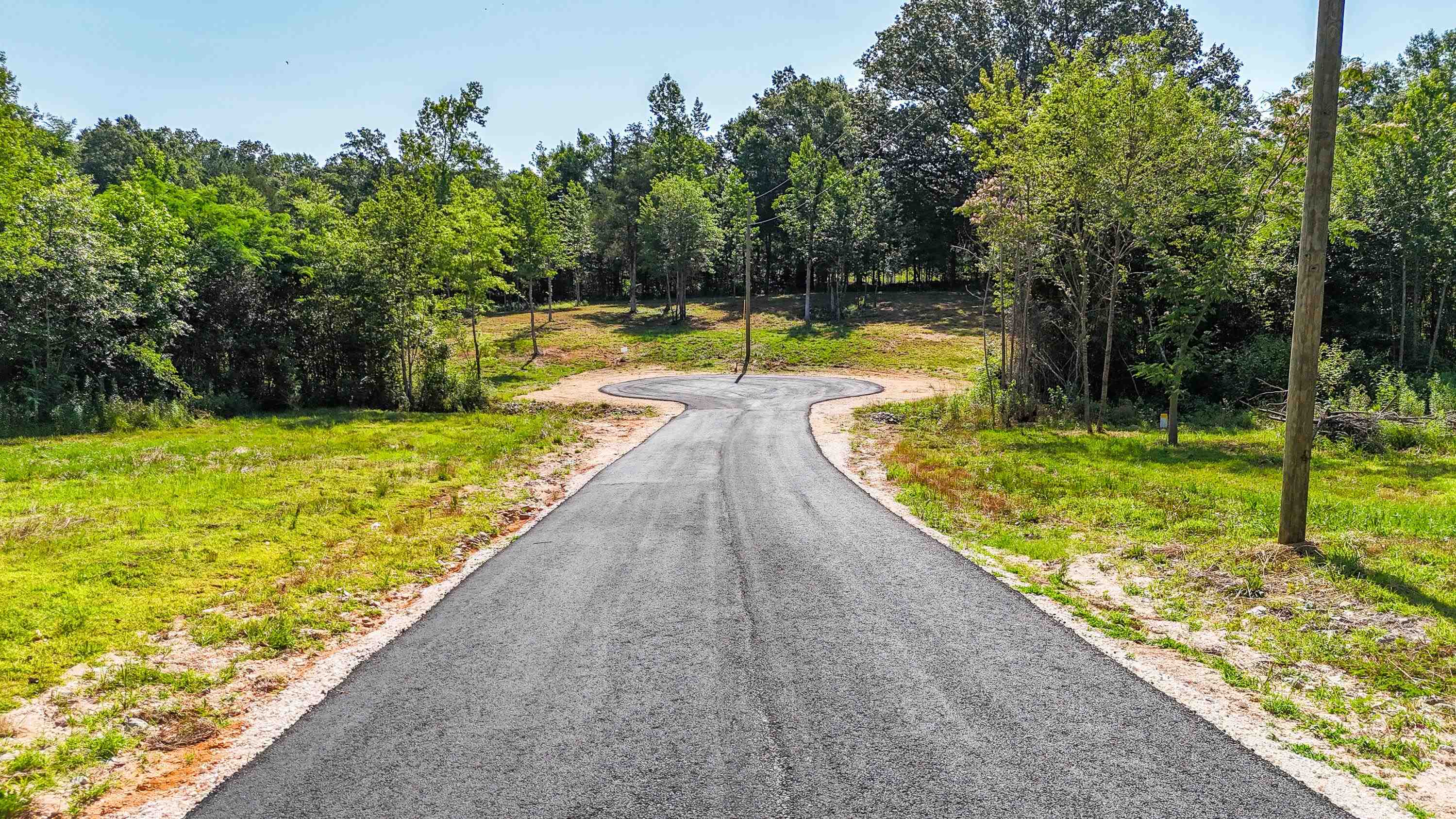 0 Grove Lane Savannah, TN 38372 - Photo 23 of 37 swimming pool with view of lake view