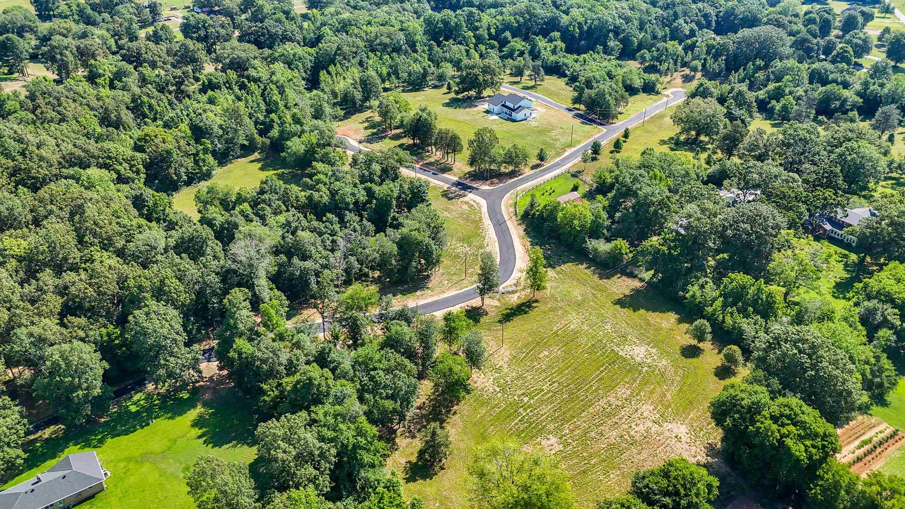0 Grove Lane Savannah, TN 38372 - Photo 36 of 37 an aerial view of a residential houses with yard