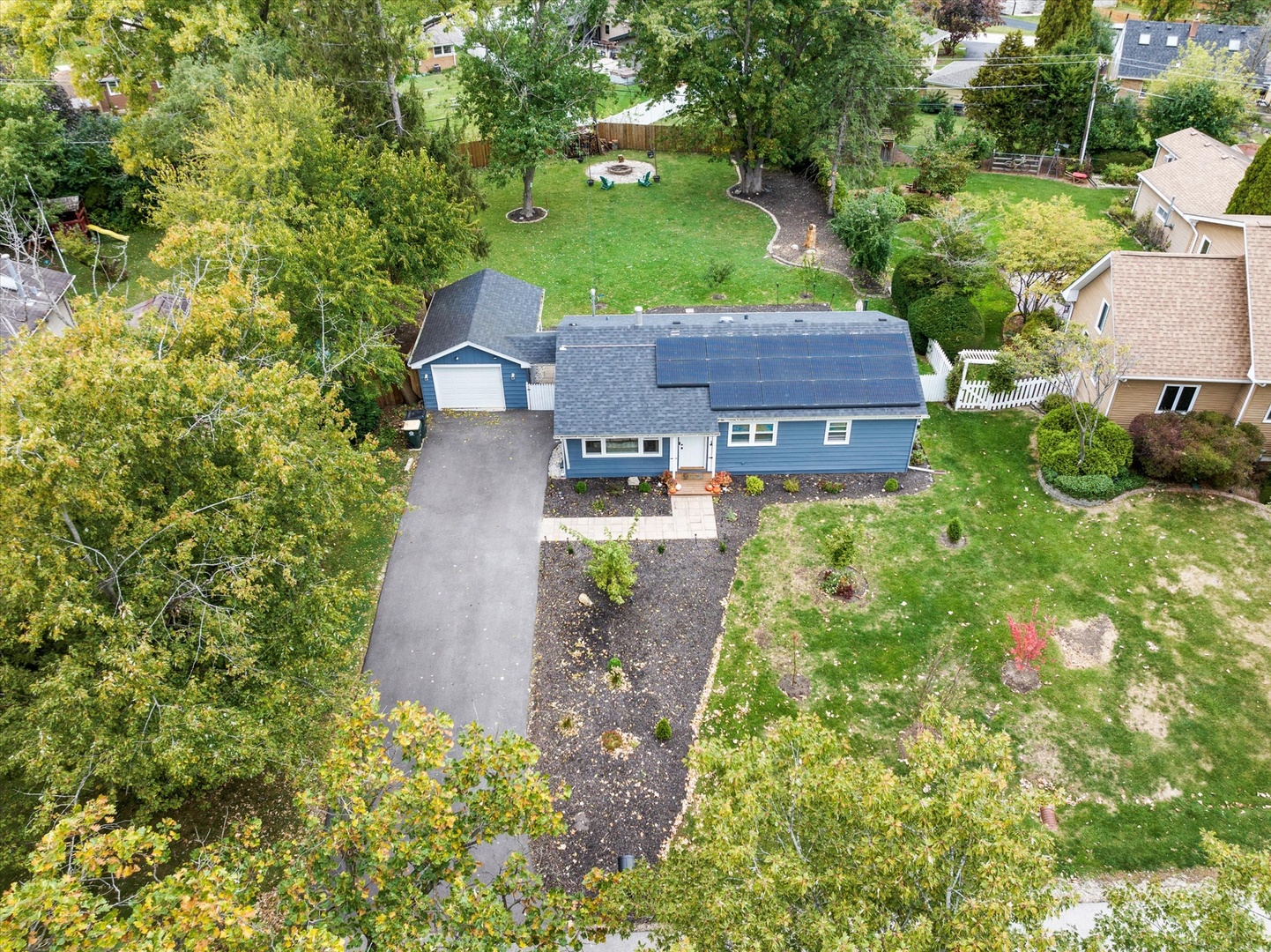 449 Circle Avenue Willowbrook, IL 60527 - Photo 1 of 1 an aerial view of a house with garden space and street view
