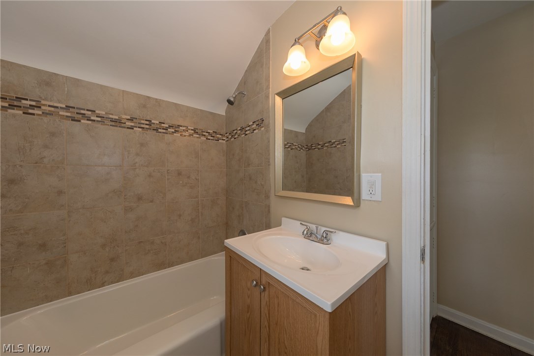 1131 Haselton Road Cleveland Heights, OH 44121 - Photo 25 of 31