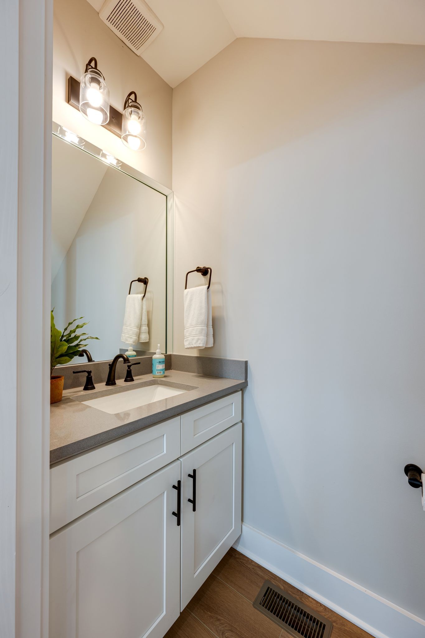 5902 B Morrow Road Nashville, TN 37209 - Photo 24 of 45