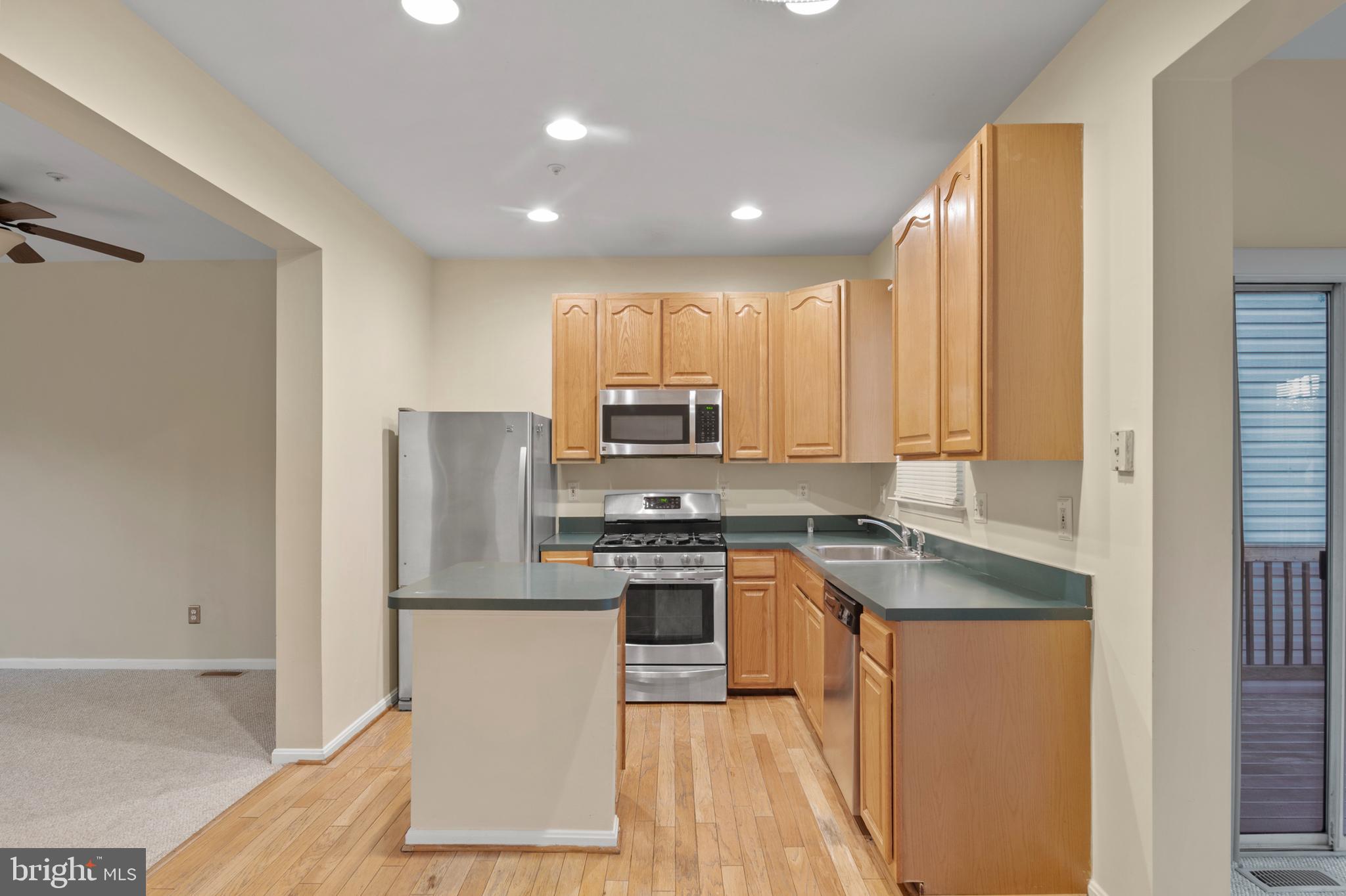 7533 Moraine Drive Hanover, MD 21076 - Photo 14 of 29 Kitchen