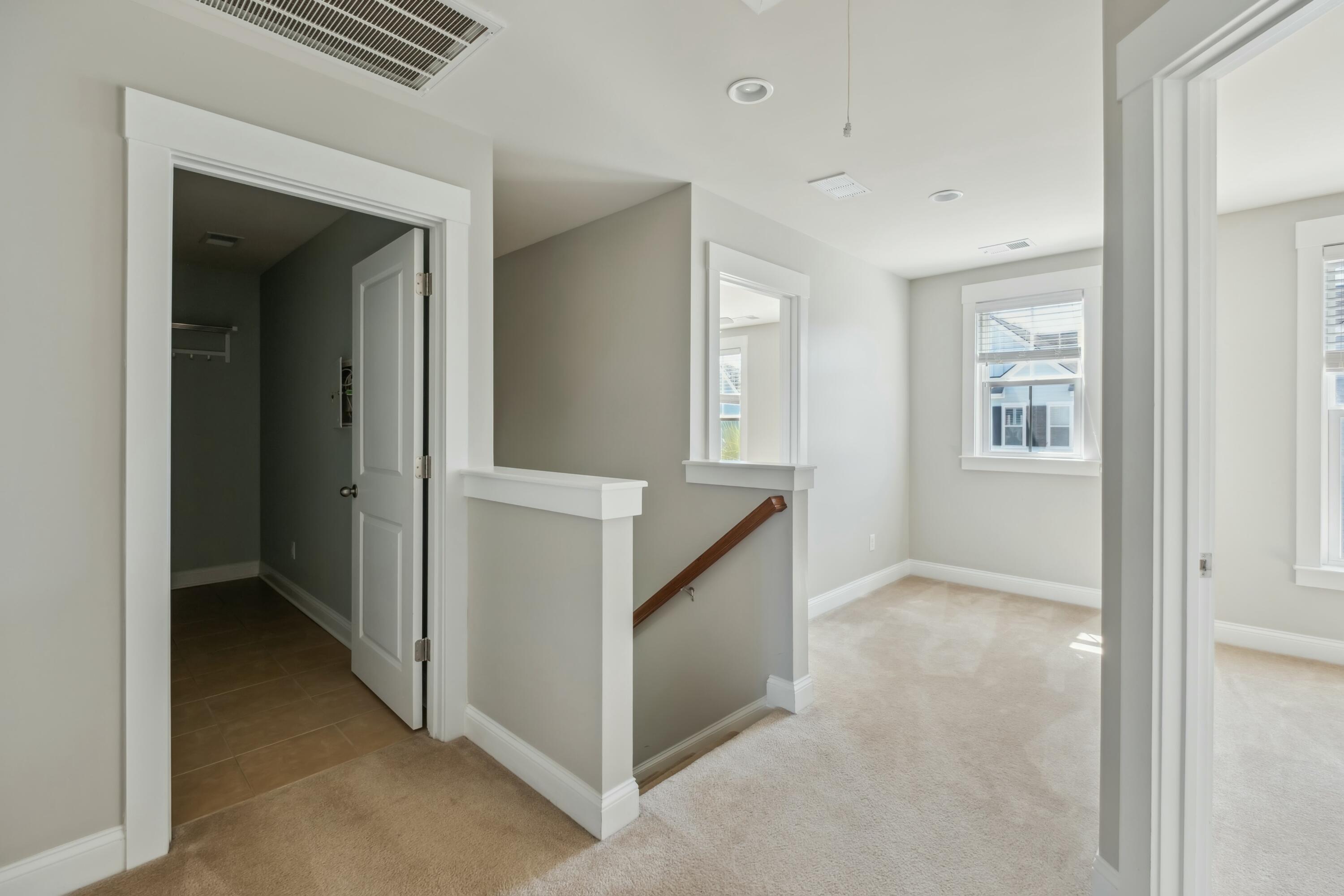 2842 Rutherford Way Charleston, SC 29414 - Photo 16 of 35 Upstairs