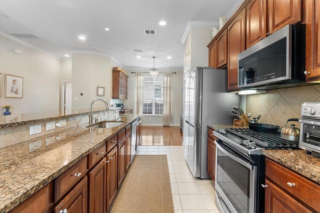 15765 Seabolt Place, Unit 41 Addison, TX 75001 - Photo 11 of 31