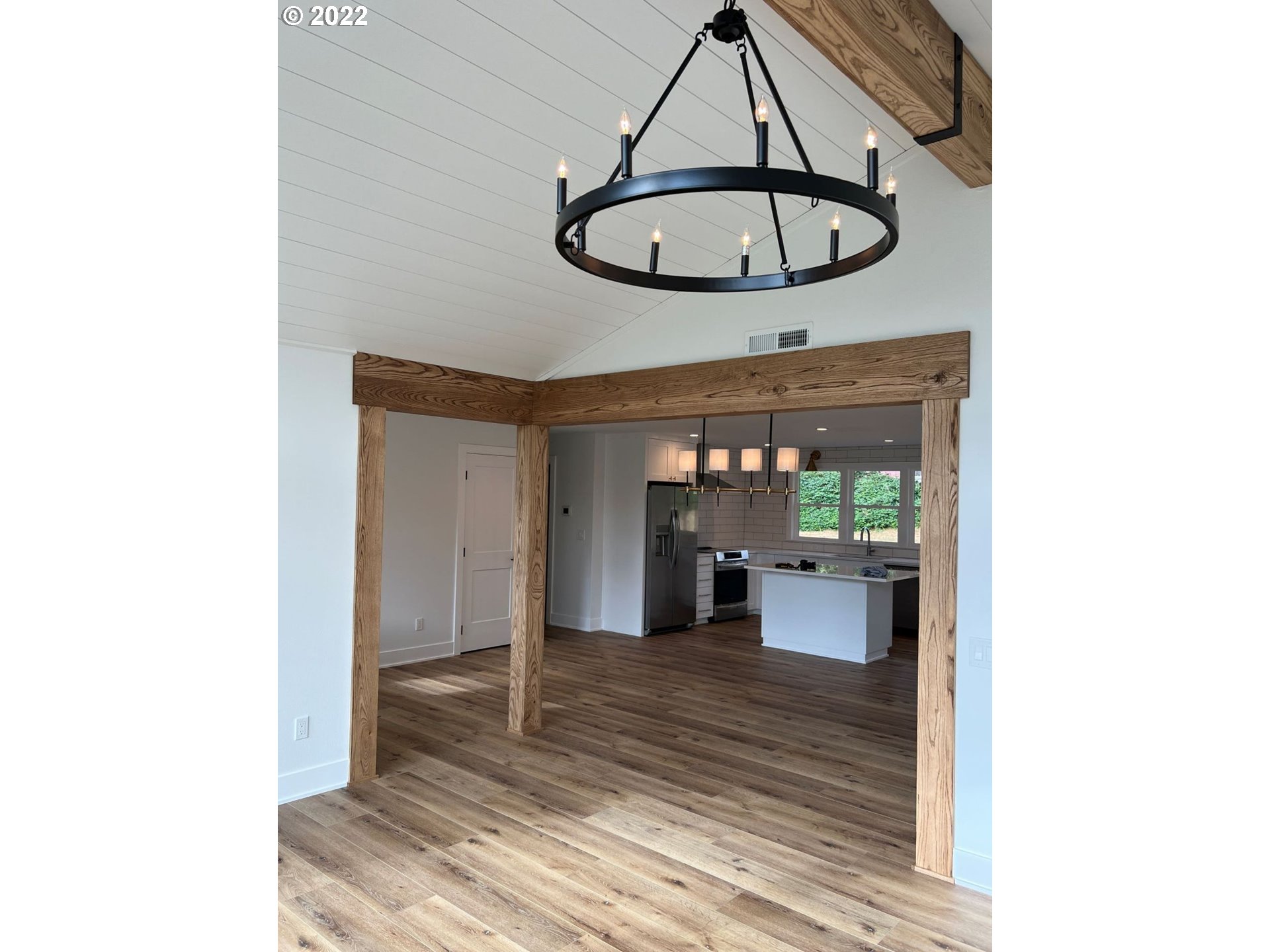 21600 Northeast Sunnycrest Road Newberg, OR 97132 - Photo 5 of 22 Gallery Image 5