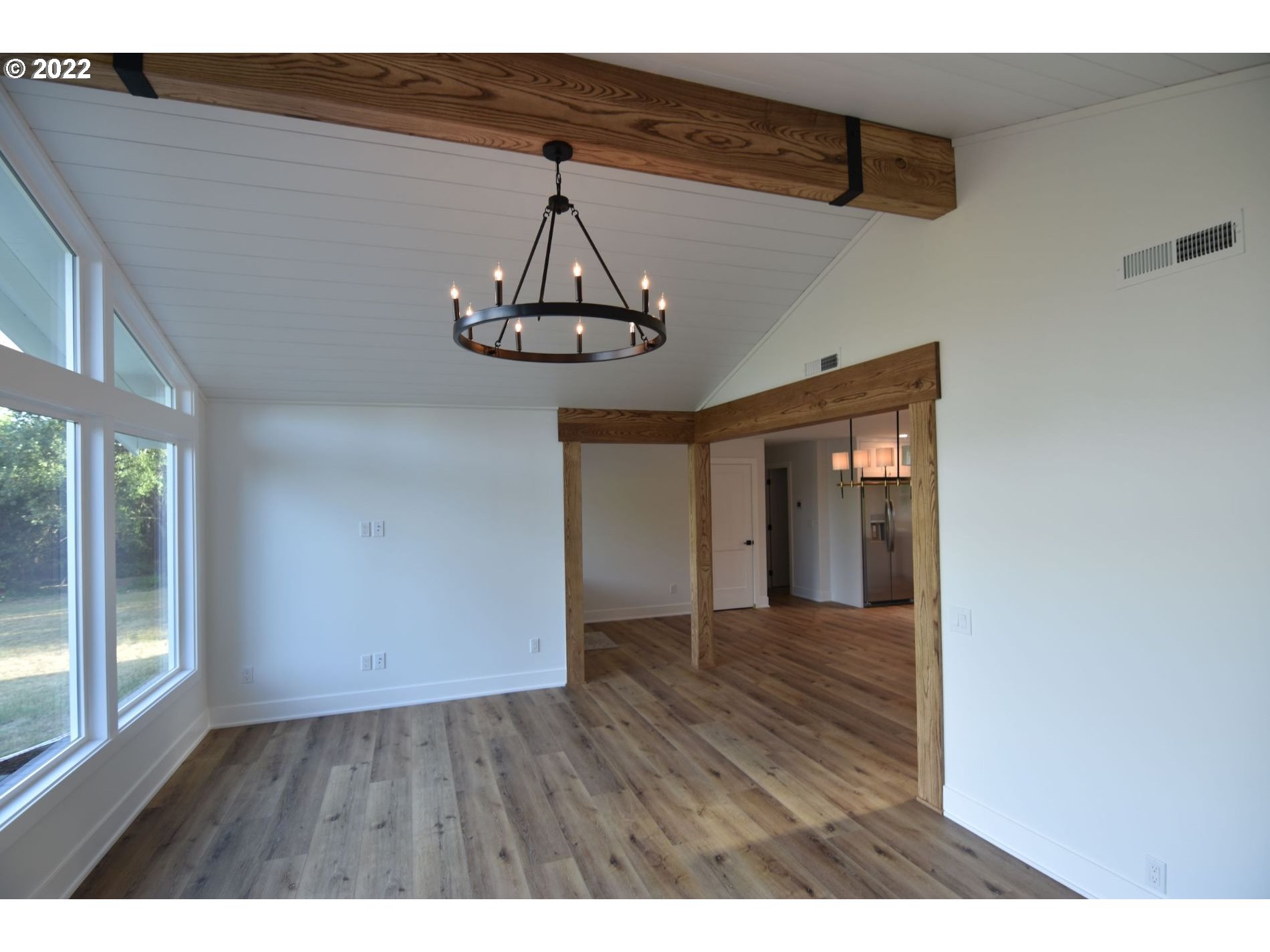21600 Northeast Sunnycrest Road Newberg, OR 97132 - Photo 6 of 22 Gallery Image 6