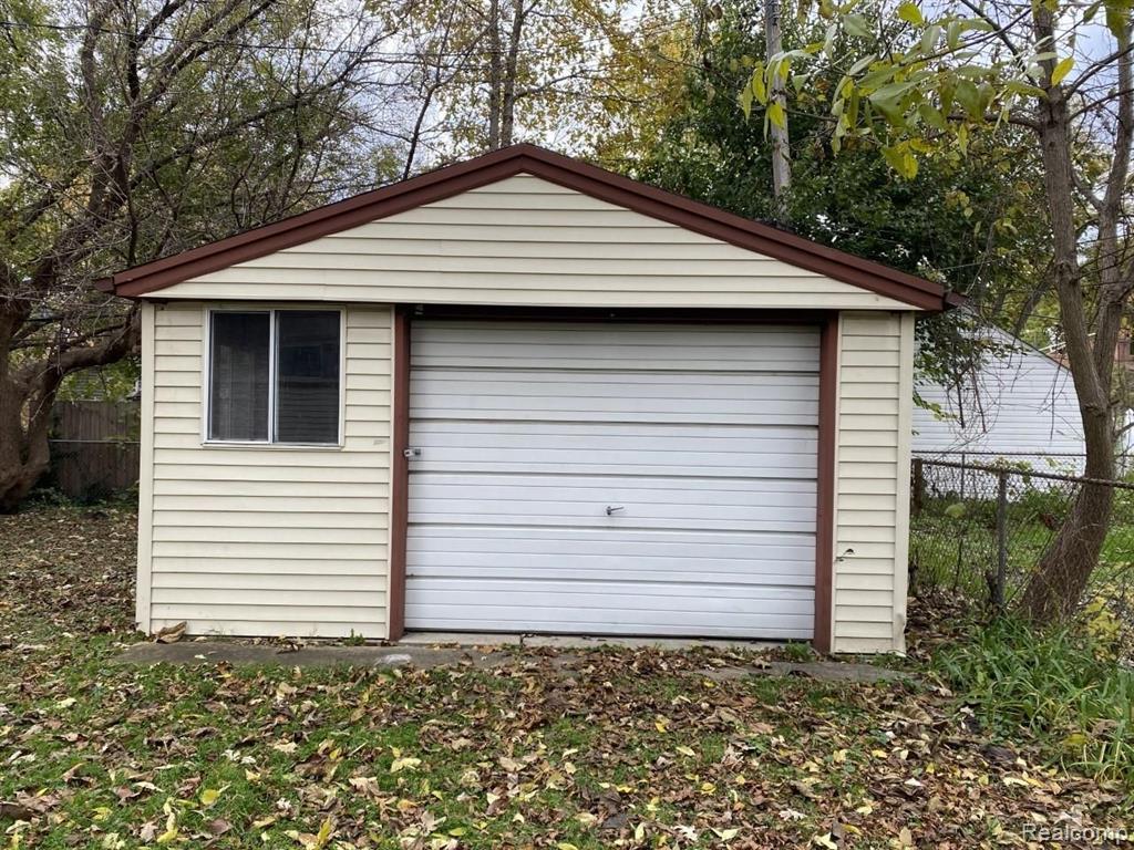 2139 Romeo Street Ferndale, MI 48220 - Photo 13 of 13