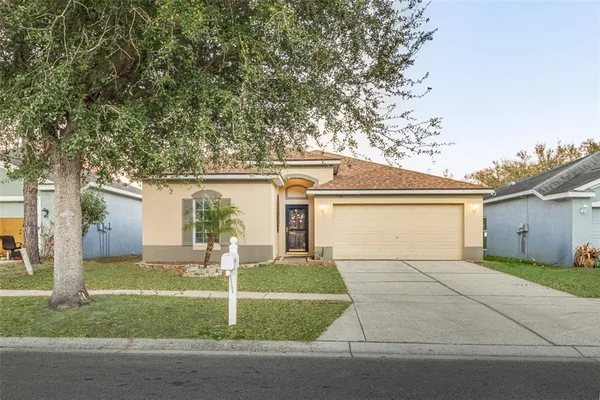 $374,500 | 763 Star Pointe Drive, Seffner, FL 33584