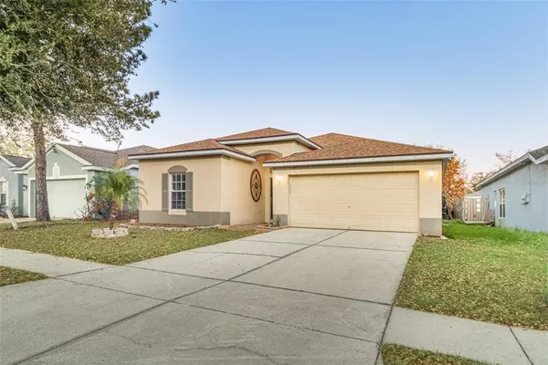 $374,500 | 763 Star Pointe Drive, Seffner, FL 33584