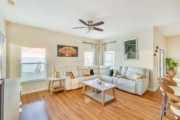 $374,500 | 763 Star Pointe Drive, Seffner, FL 33584