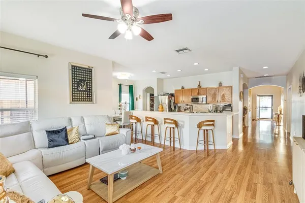 $374,500 | 763 Star Pointe Drive, Seffner, FL 33584