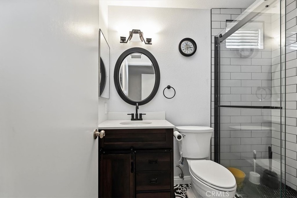 11259 Drake Street Rancho Cucamonga, CA 91701 - Photo 26 of 37 Primary Bathroom