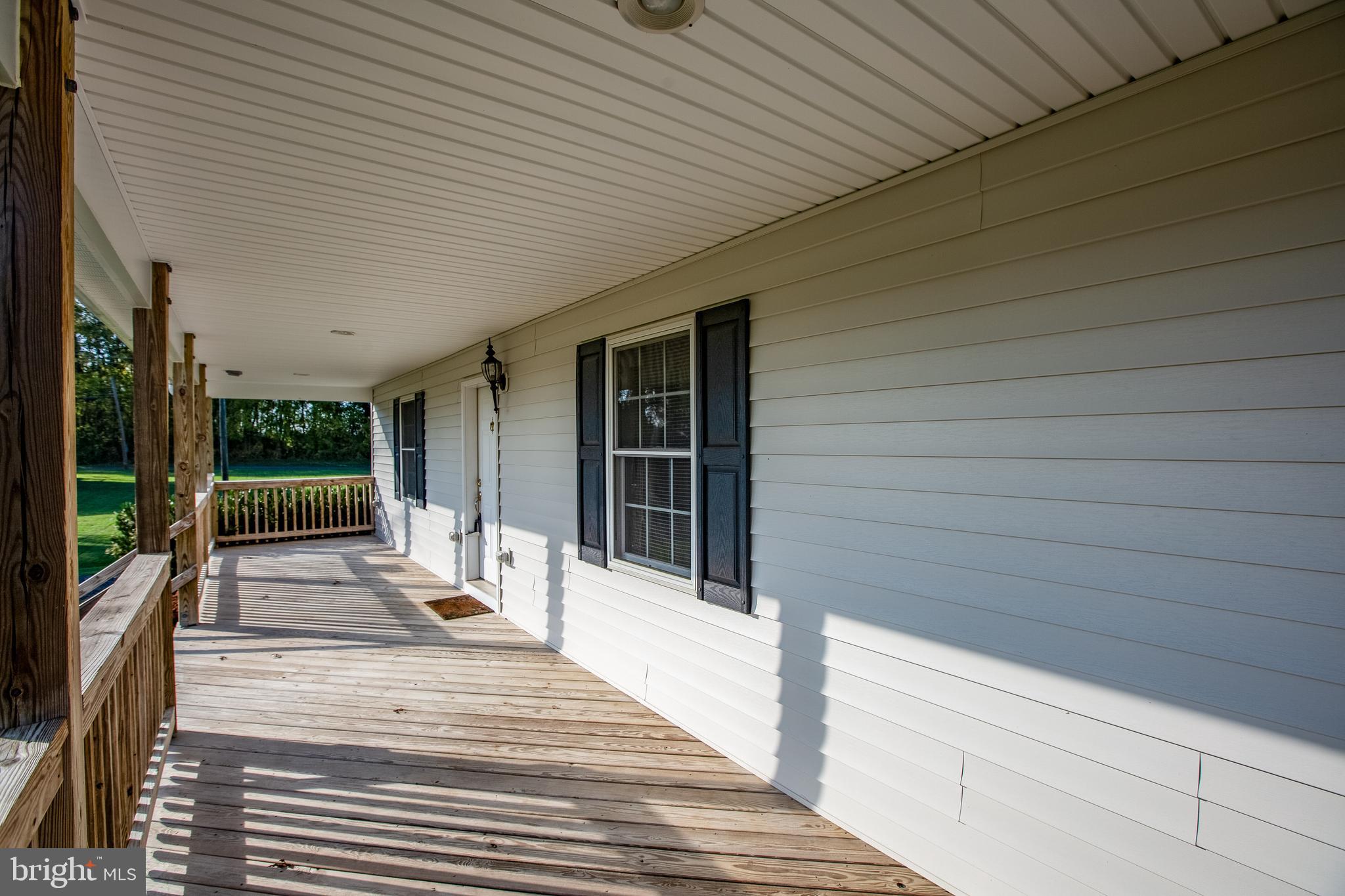 19249 York Road Stevensburg, VA 22741 - Photo 4 of 26 Front Porch