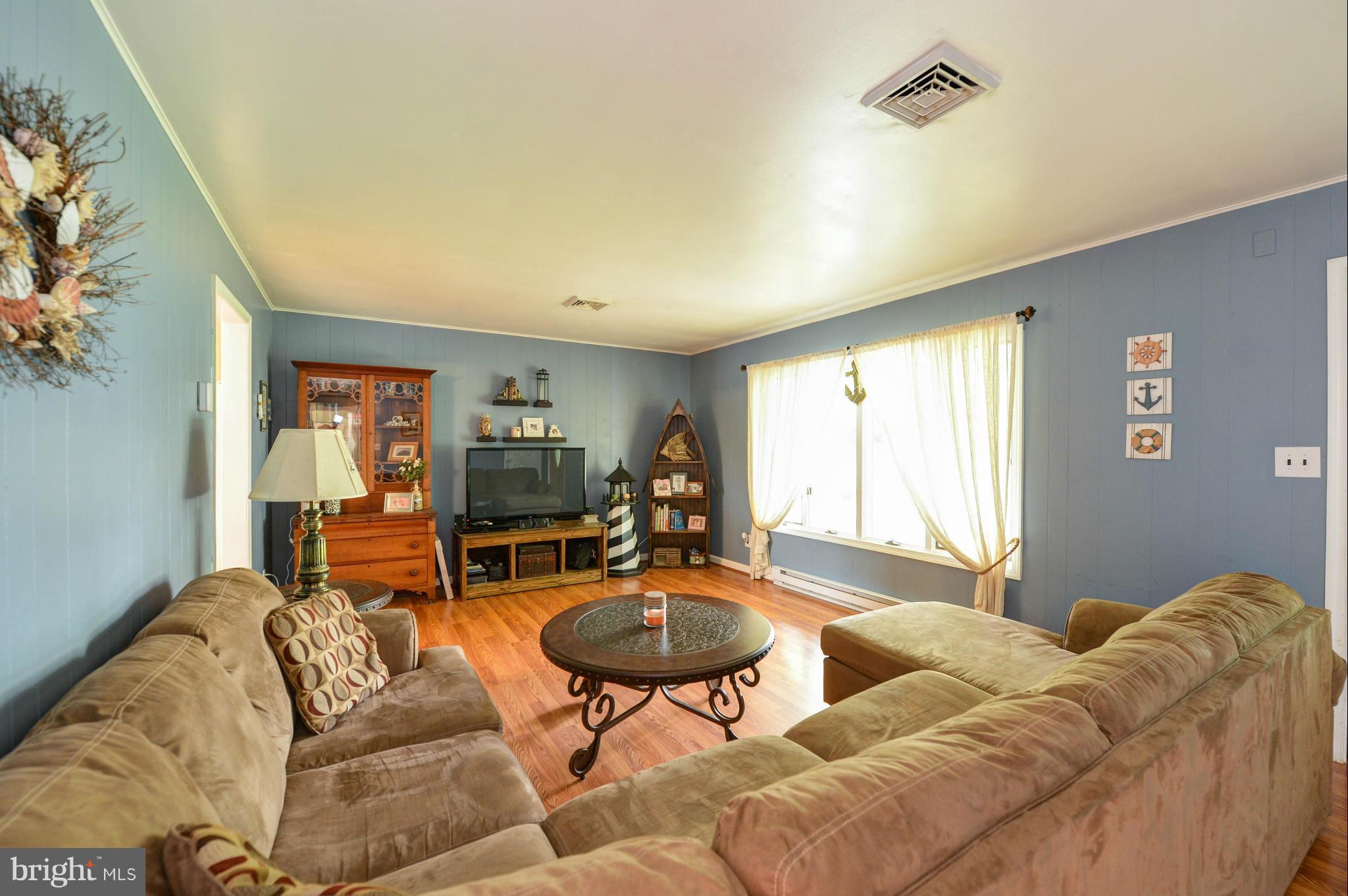 145 Old Chestnut Road Elkton, MD 21921 - Photo 6 of 13 Living Room