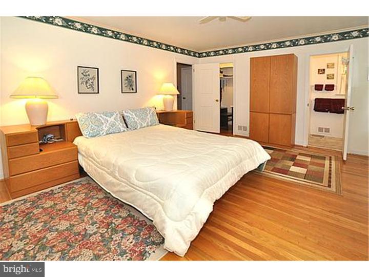 414 Valley View Road Willow Grove, PA 19090 - Photo 13 of 25 Bedroom - Main