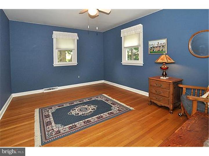 414 Valley View Road Willow Grove, PA 19090 - Photo 15 of 25 Bedroom 2