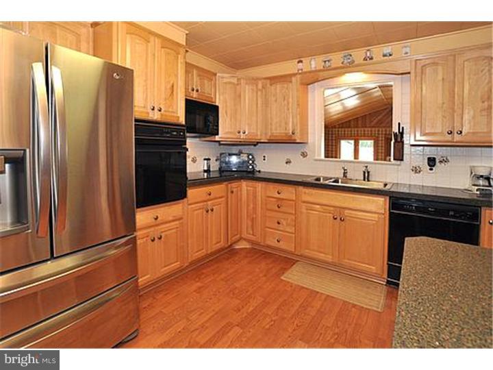 414 Valley View Road Willow Grove, PA 19090 - Photo 7 of 25 Kitchen