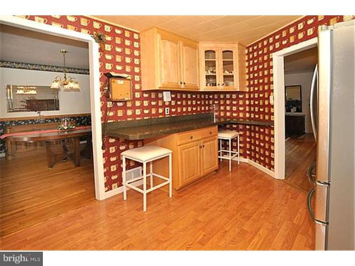 414 Valley View Road Willow Grove, PA 19090 - Photo 8 of 25 Kitchen