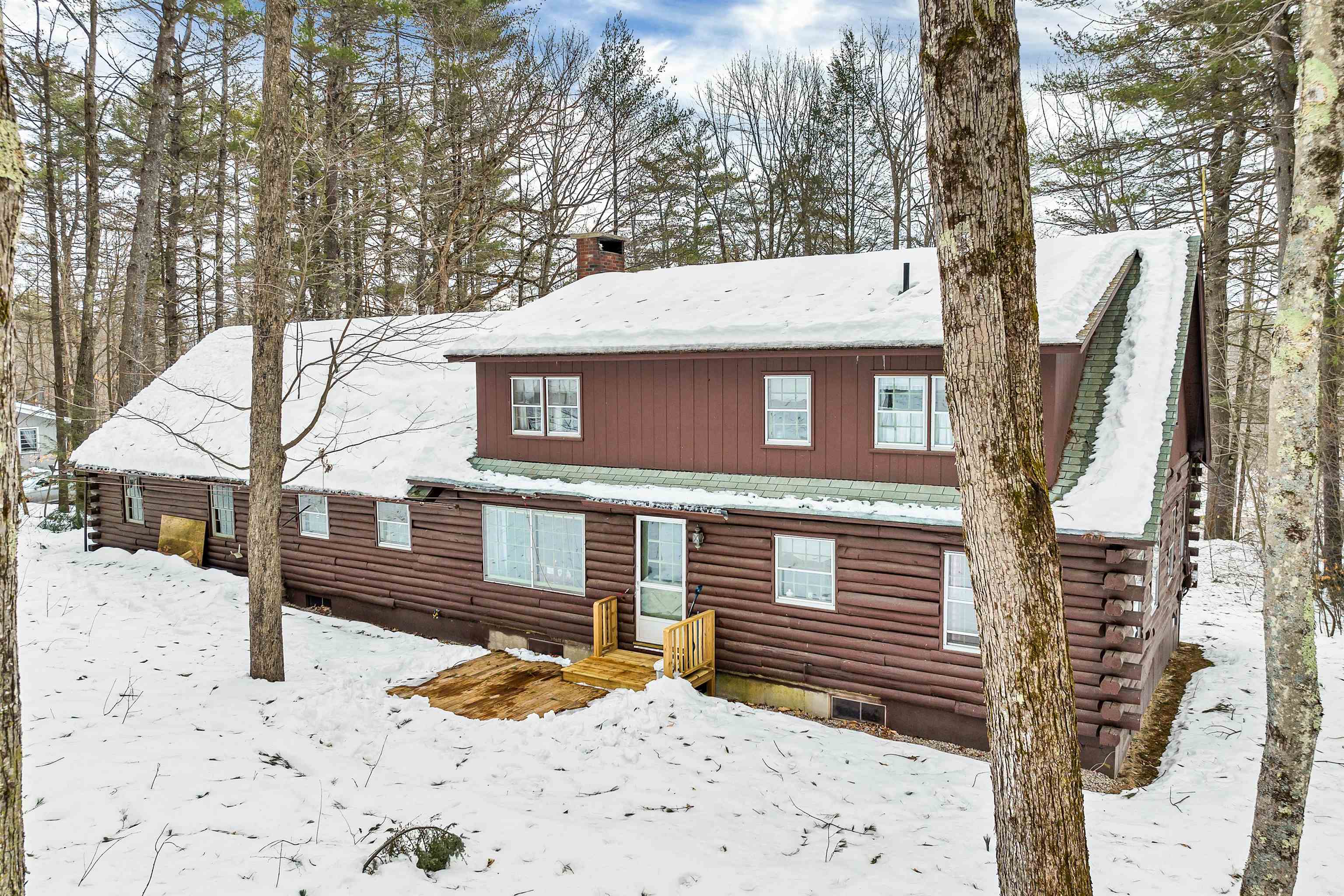 66 Pleasant Valley Road Wolfeboro, NH 03894 - Photo 3 of 37
