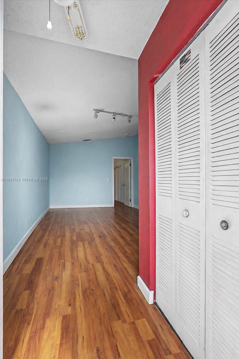 19301 Southwest 123rd Avenue Miami, FL 33177 - Photo 12 of 44