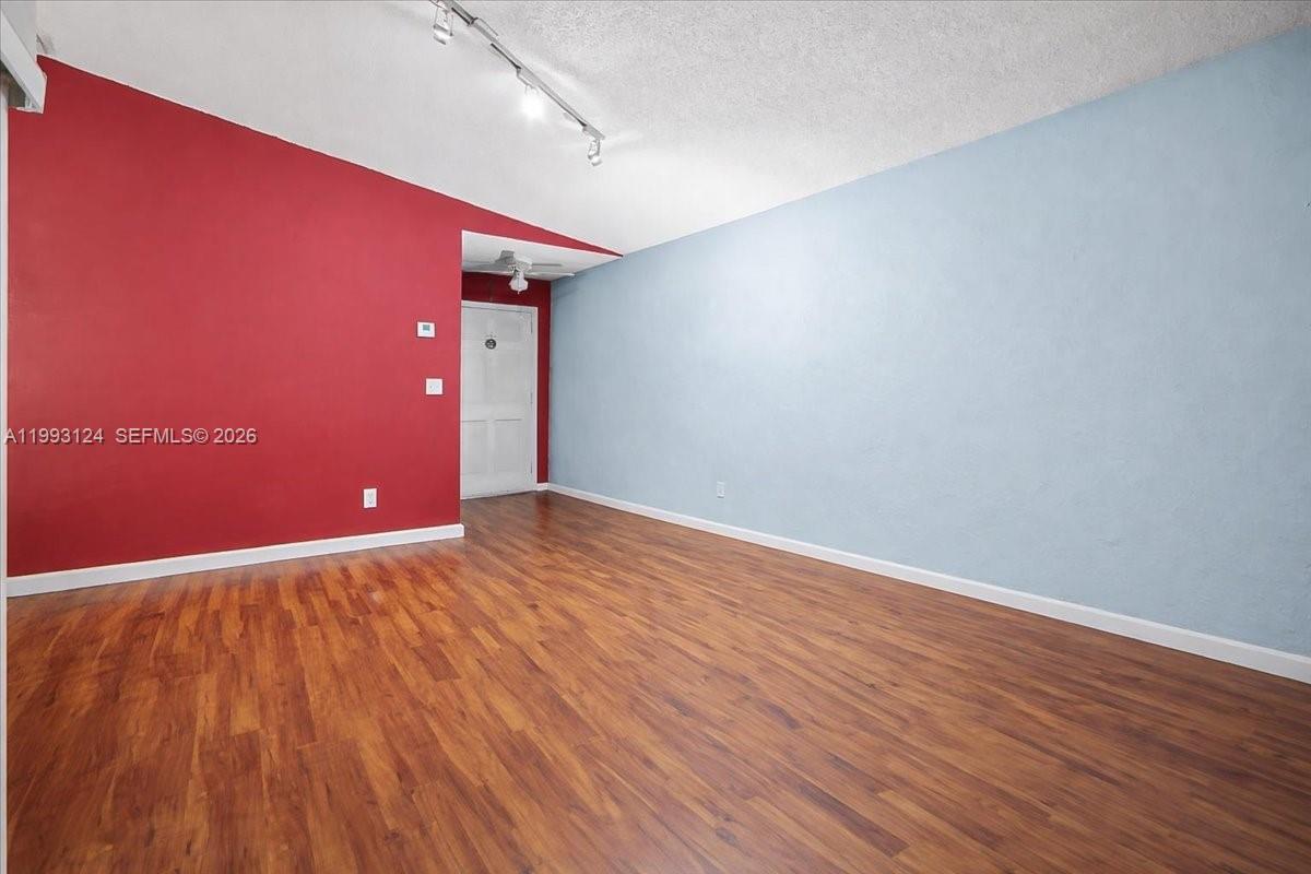 19301 Southwest 123rd Avenue Miami, FL 33177 - Photo 13 of 44
