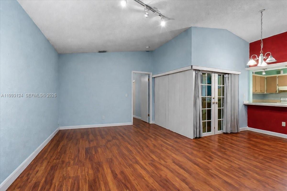 19301 Southwest 123rd Avenue Miami, FL 33177 - Photo 15 of 44