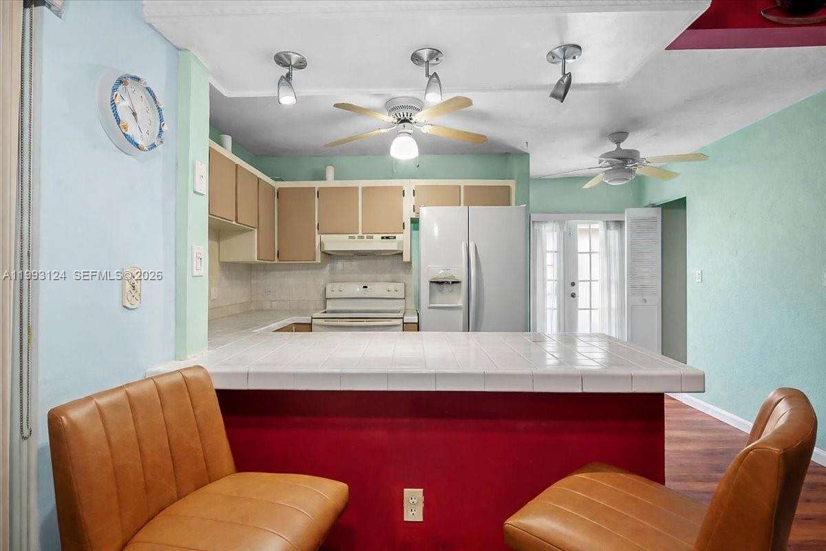 19301 Southwest 123rd Avenue Miami, FL 33177 - Photo 17 of 44