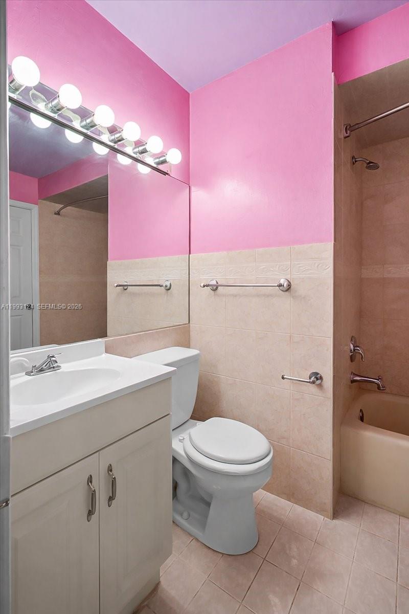 19301 Southwest 123rd Avenue Miami, FL 33177 - Photo 28 of 44