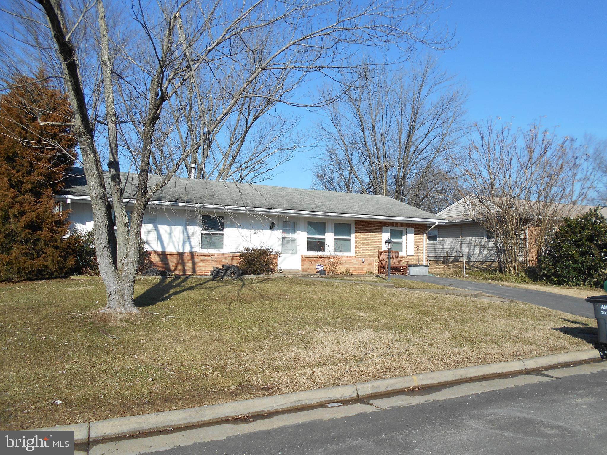 303 East Poplar Road Sterling, VA 20164 - Photo 1 of 12 FRONT