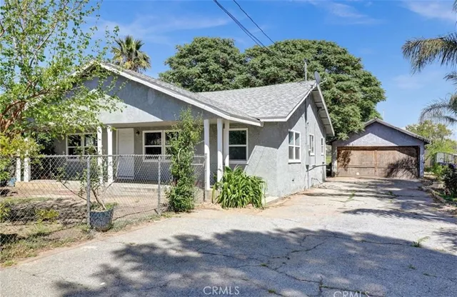 $3,450 | 3001 North State Street, San Bernardino, CA 92407