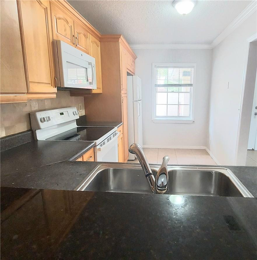9875 Three Lakes Circle, Unit 8A Boca Raton, FL 33428 - Photo 11 of 33 Photo 11