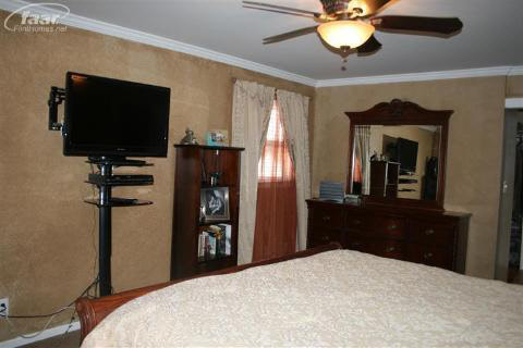 6159 Kings Scepter Road Grand Blanc, MI 48439 - Photo 22 of 49 20324951-21.JPG