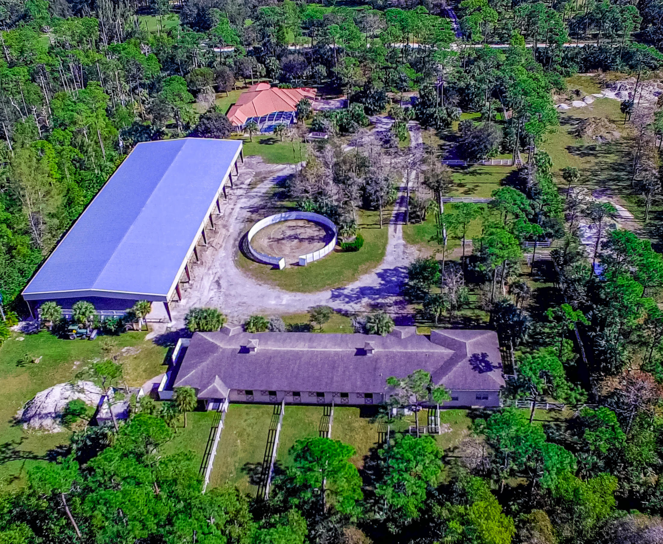 TURNKEY TRAINING FACILITY W/ COVERED