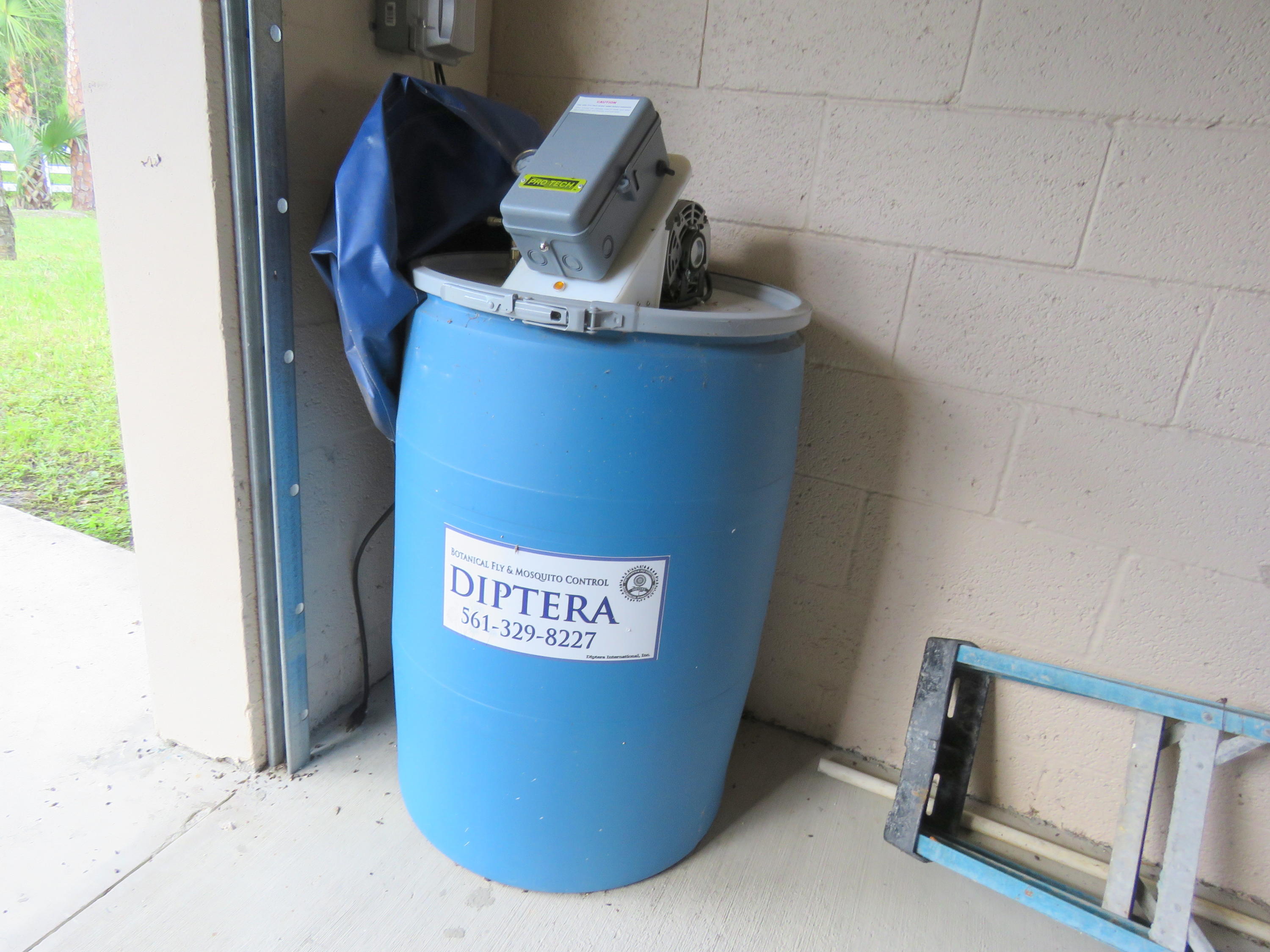 1059 E Road Loxahatchee, FL 33470 - Photo 49 of 82 FLY SPRAY SYSTEM