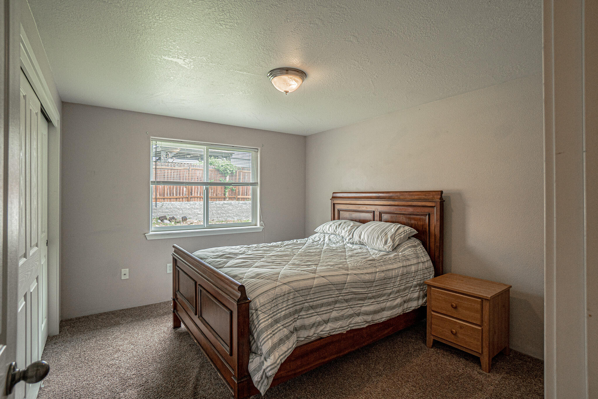 514 Coventry Court Eagle Point, OR 97524 - Photo 12 of 24