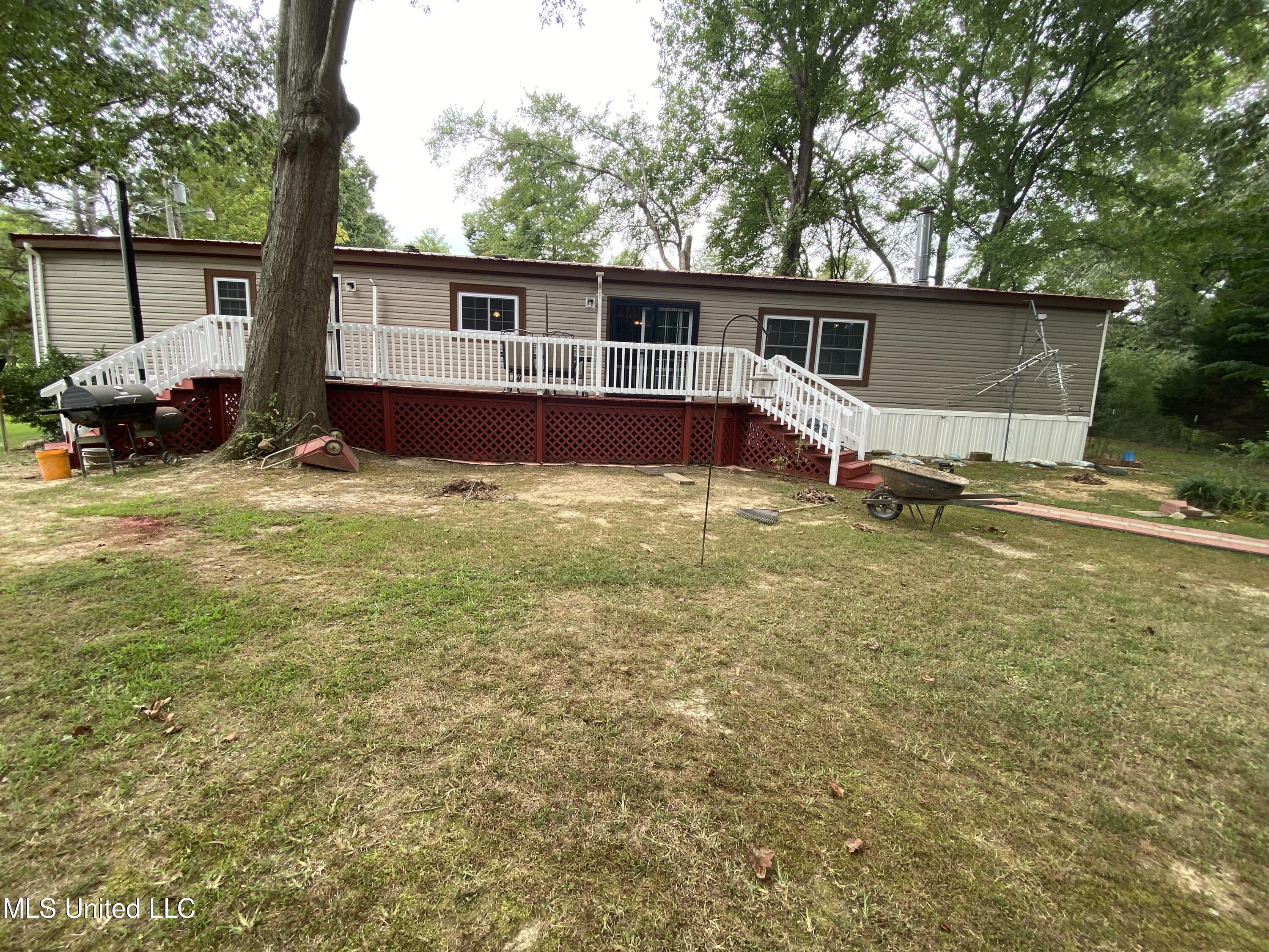 22 Cameron Road Senatobia, MS 38668 - Photo 4 of 36 84FFB029-861C-453D-978B-C97DBC20FA45