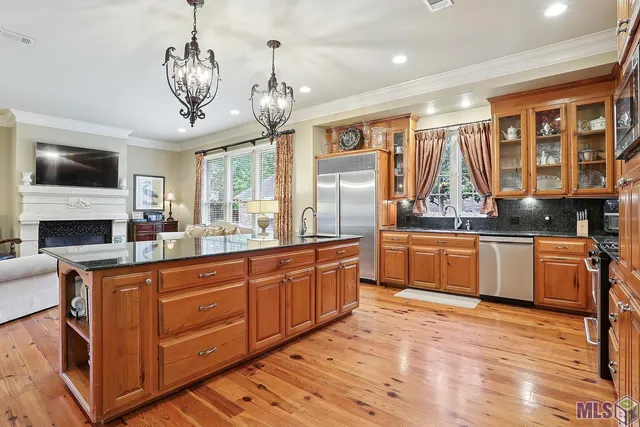 $750,000 | 17230 North Lakeway Avenue, St. George, LA 70810