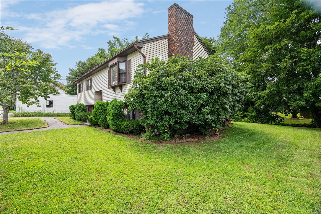 36 Lexington Street Woonsocket, RI 02895 - Photo 2 of 30 Gallery Image 2