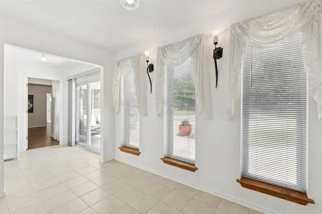 $749,900 | 231 Rancho Vista Drive, Double Oak, TX 75077