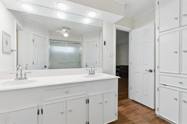 $749,900 | 231 Rancho Vista Drive, Double Oak, TX 75077