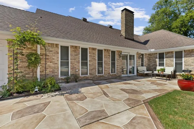 $749,900 | 231 Rancho Vista Drive, Double Oak, TX 75077