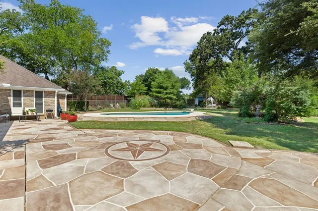 $749,900 | 231 Rancho Vista Drive, Double Oak, TX 75077