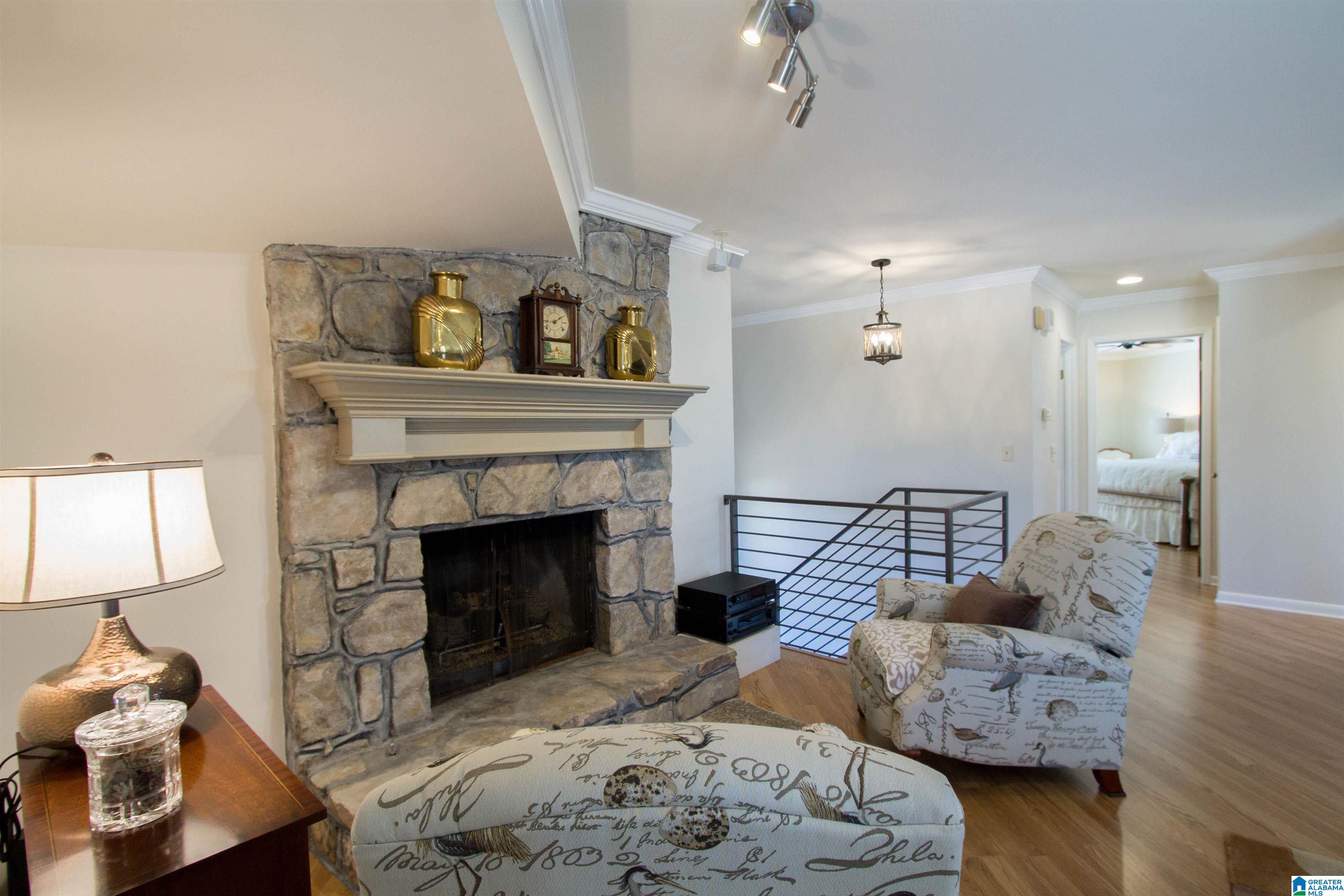 3902 South Shades Crest Road Birmingham, AL 35244 - Photo 8 of 20