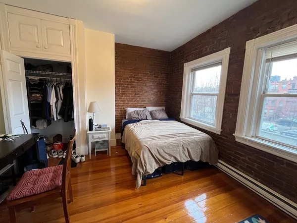 $4,750 | 915 Beacon Street, Unit 3, Boston, MA 02215