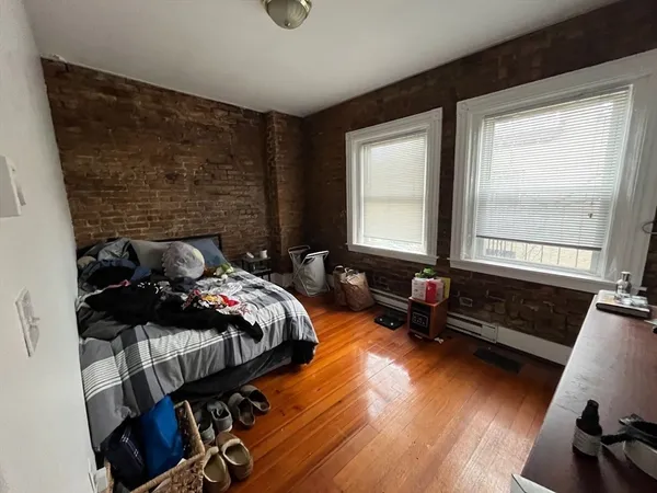 $4,750 | 915 Beacon Street, Unit 3, Boston, MA 02215