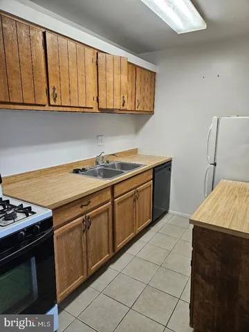 $1,450 | 7700 Arehart Drive, Unit 1207, Hyattsville, MD 20784