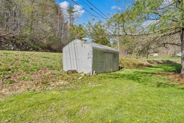 $264,950 | 10388 Bent Mountain Road, Bent Mountain, VA 24059