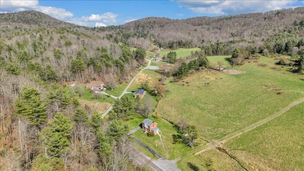 $264,950 | 10388 Bent Mountain Road, Bent Mountain, VA 24059